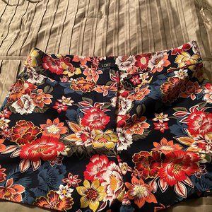 Loft floral shorts, Size 8